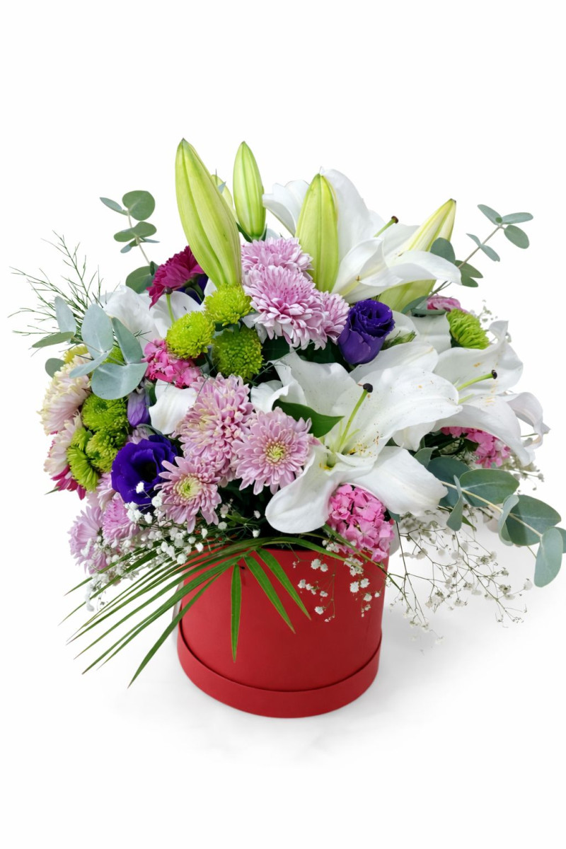 beyaz lilyum ve kır çiçeği